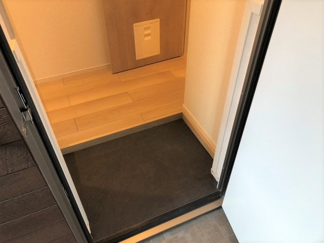 【玄関】 | スプリングアイ