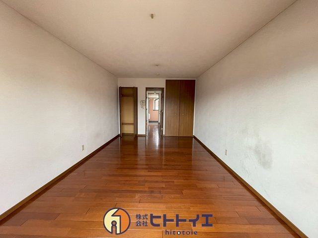 シティコーポ八女の洋室