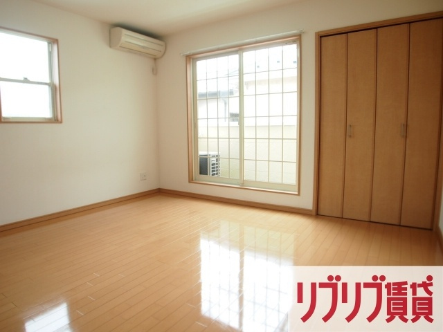 アネックスガーデン本千葉の居間・リビング