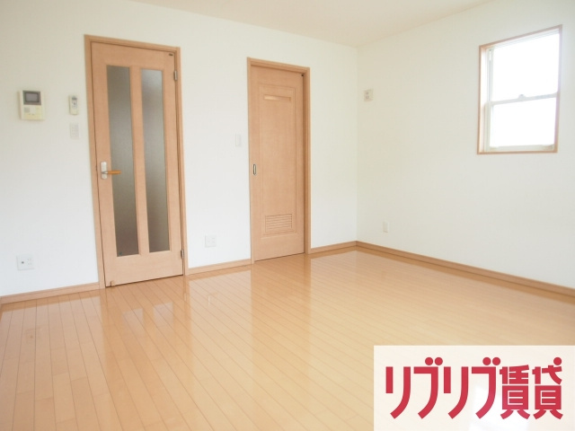 アネックスガーデン本千葉の居間・リビング