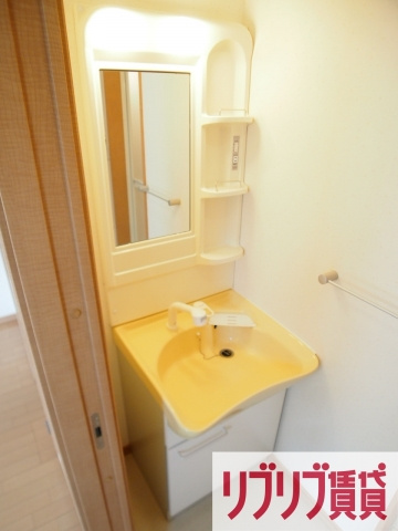 アネックスガーデン本千葉の独立洗面台