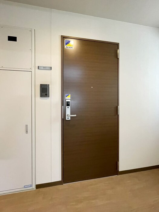 ディー・フラワーの玄関