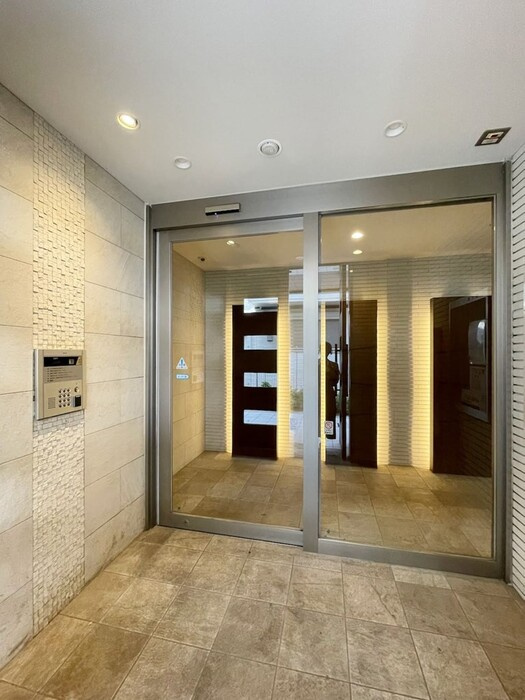 ディー・フラワーのエントランス