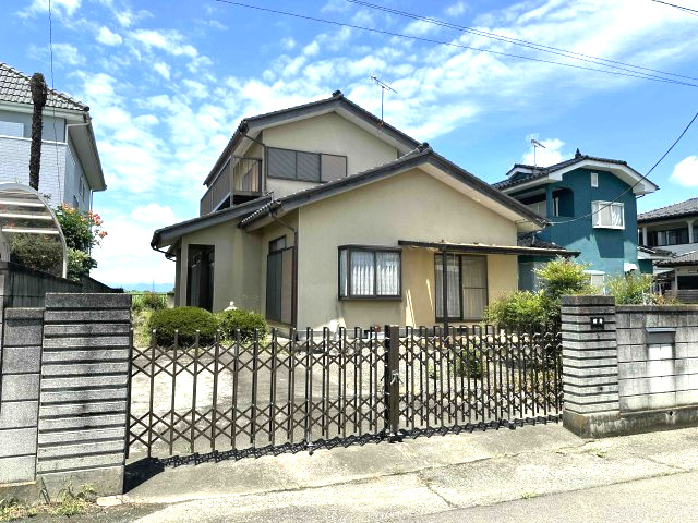 藤岡市白石　中古750の前面道路含む現地写真