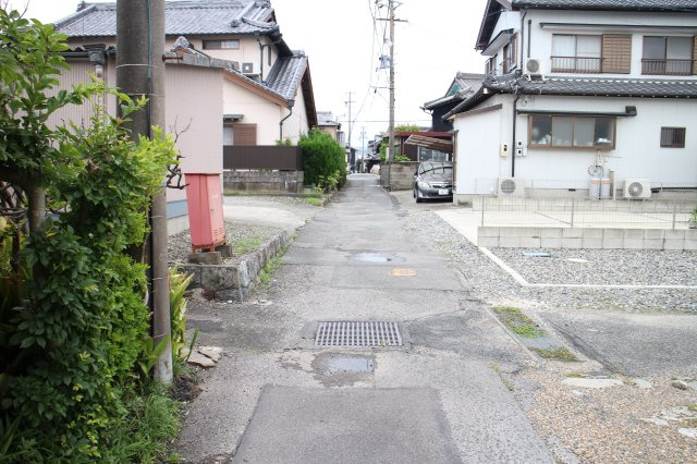 常滑市古場町5丁目　売地の前面道路含む現地写真|前面道路
