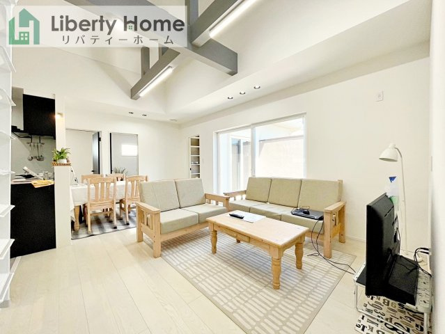 日立市多賀Ⅱの居間・リビング