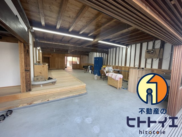 東古町わ店舗のエントランス