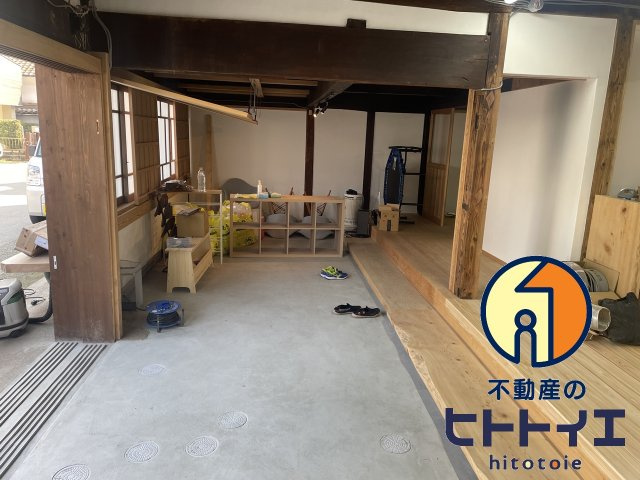 東古町わ店舗のロビー