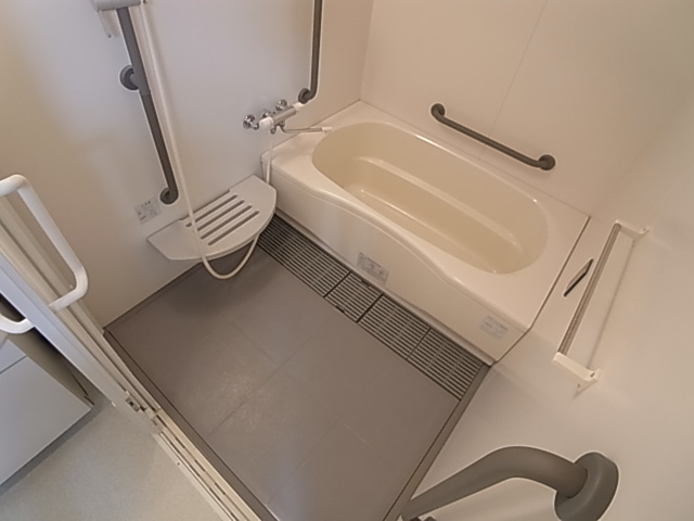 オーブ東須磨 の浴室