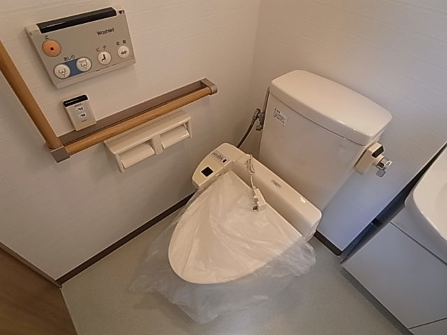 オーブ東須磨 のトイレ|ウォシュレット付