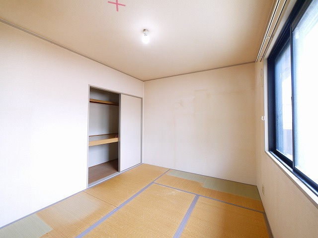 ベルメゾンの和室|畳の上でゆっくりとくつろげる和室です