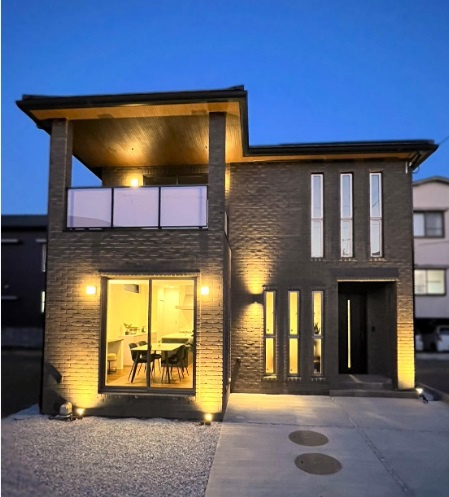 朝倉本町　5号地　中古戸建の外観|夜