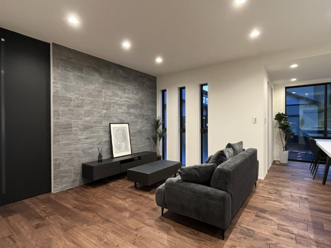 朝倉本町　5号地　中古戸建の居間・リビング|ＬＤＫ　18.5帖