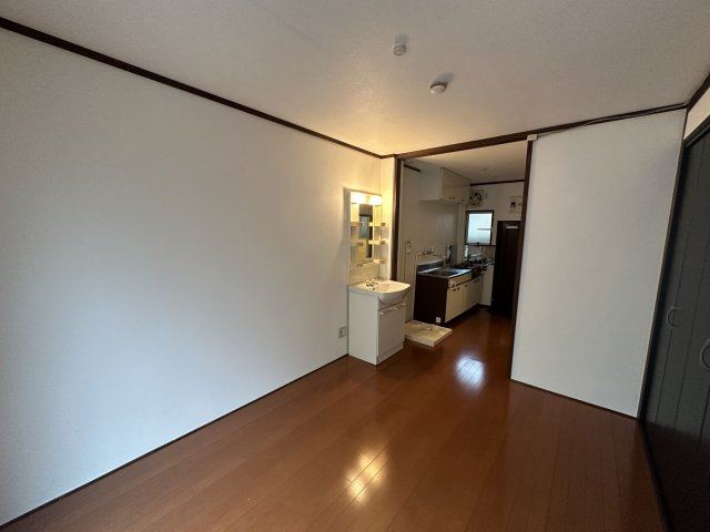 【洗面所】 | TK薬院 | 別号室の写真になります。現況優先。