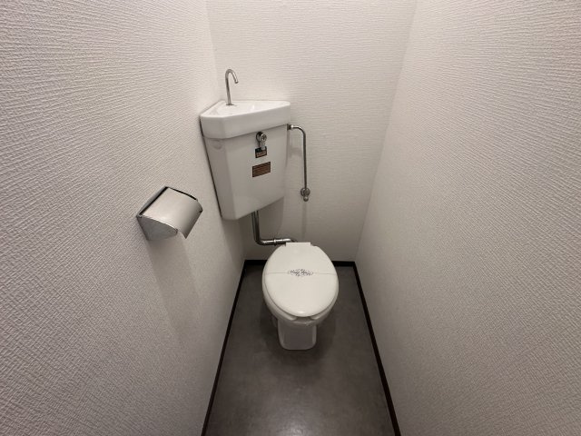 【トイレ】 | TK薬院 | 別号室の写真になります。現況優先。