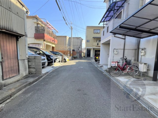 【前面道路含む現地写真】