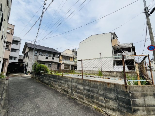 梅小路石橋町　1号地　プラン打ちの前面道路含む現地写真