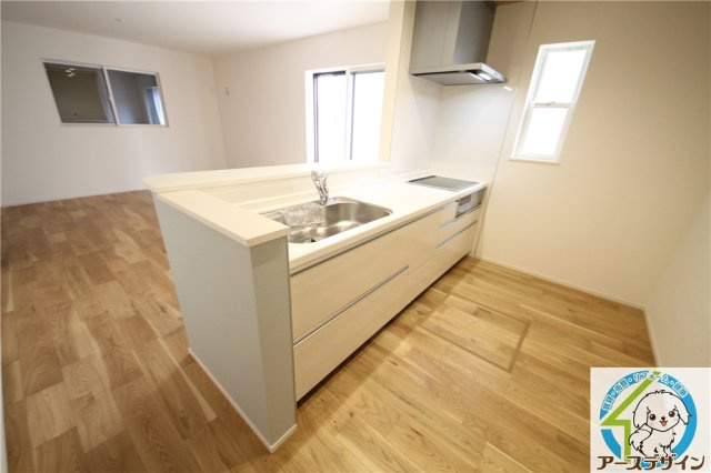 加古郡播磨町南大中１丁目の新築一戸建のキッチン|きれいなキッチンです