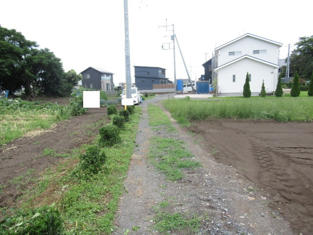 【前面道路含む現地写真】 | 熊谷市西別府 480万 土地