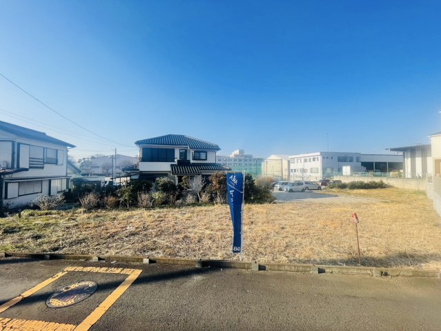 敷地面積111坪　売地　狭山市上奥富の外観|敷地面積111坪！建築条件なし！お好きなハウスメーカーで建築可能です♪広々間口！南道路！