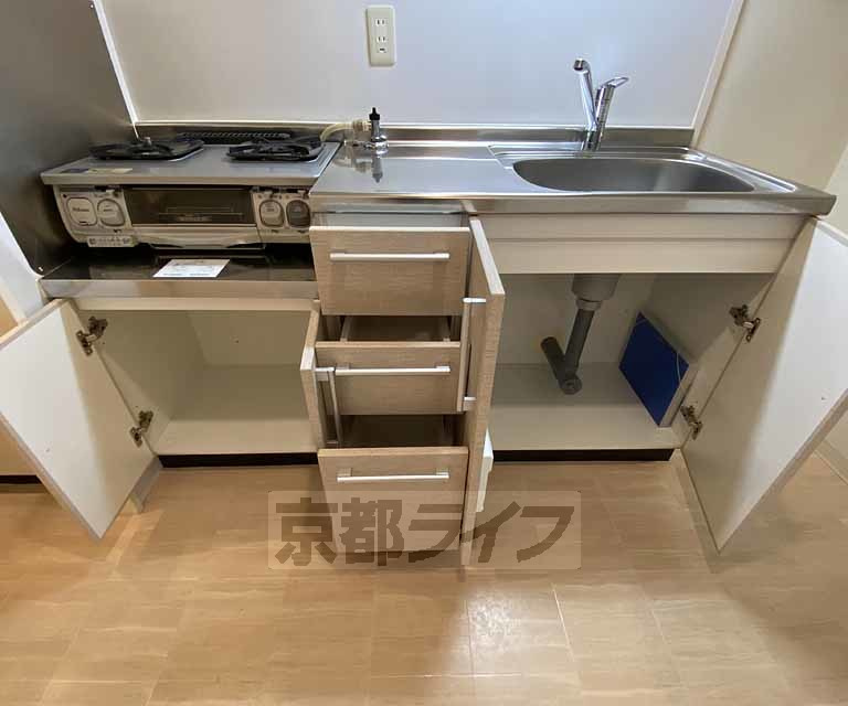 御所南１００のキッチン