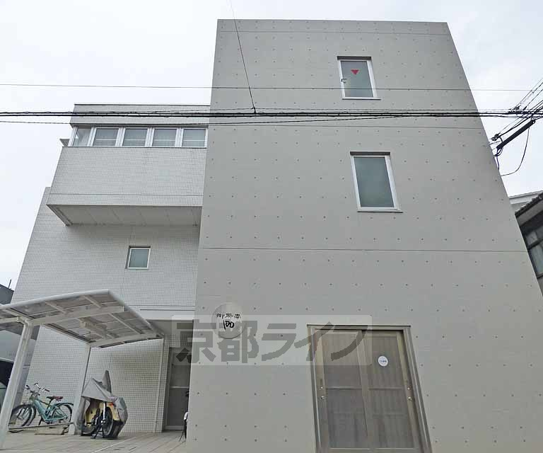 御所南１００の外観