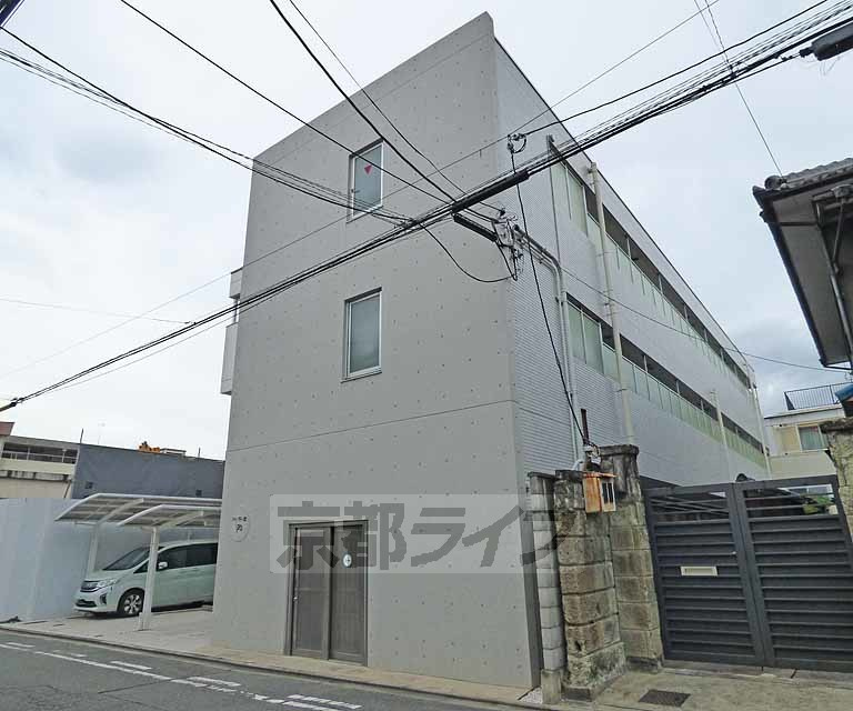 御所南１００の外観|外観は落ち着いています