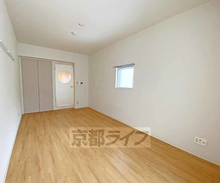 御所南１００の内装