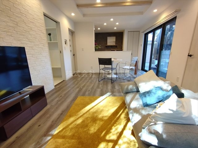 【居間・リビング】の画像