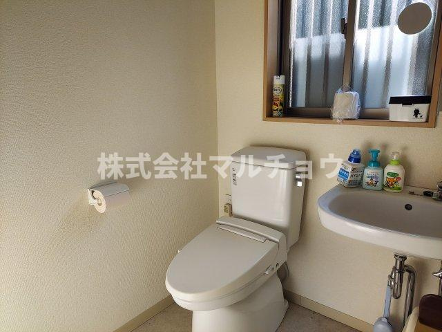 十九渕売り倉庫のトイレ|落ち着いた色調のトイレです