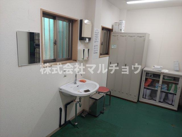 十九渕売り倉庫の洗面所|忙しい朝には欠かせない洗面所です