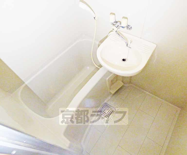 ハイツはなみずきの浴室