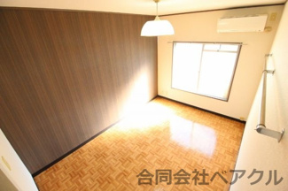 【寝室】 | 佐々木マンション | アクセントクロス:ブルー