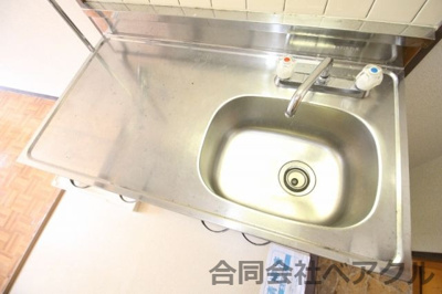 【キッチン】 | 佐々木マンション | コンパクトなキッチンで掃除もラクラク