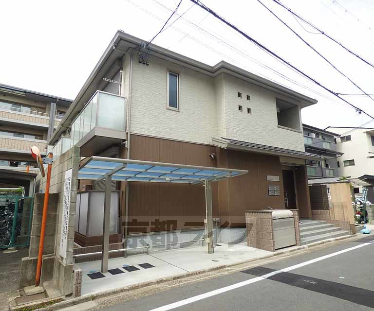 メゾングレイスの外観