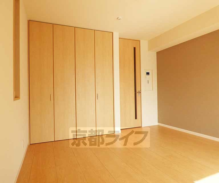 メゾングレイスの居間・リビング