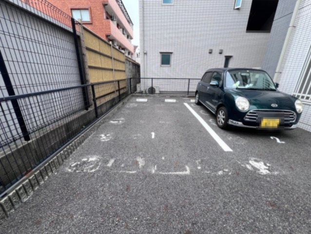 ST PLAZA FUKIAGEの駐車場|ST PLAZA FUKIAGE