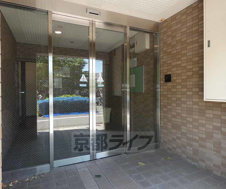 ノースカナル紫明のエントランス