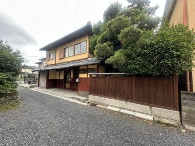 【前面道路含む現地写真】 | 上賀茂向梅町　中古戸建 | 閑静な住宅地＆生活施設で小学校、コンビニ、スーパー、郵便局も充実♪