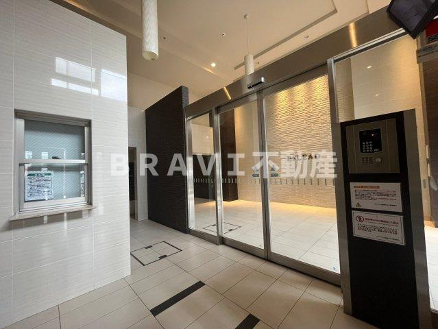 エスリード心斎橋EASTのエントランス|毎日通るエントランスはこのようになっています