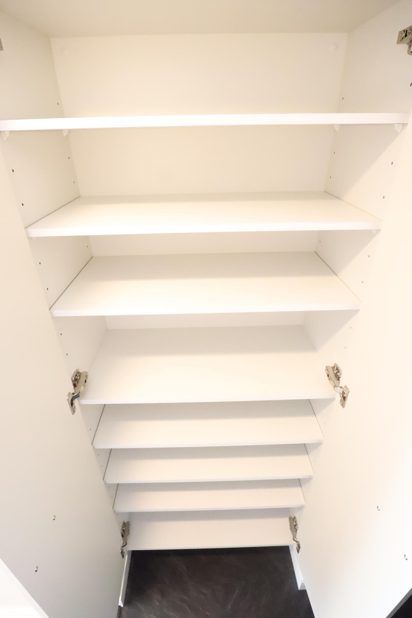 大阪市都島区都島北通１丁目の賃貸マンションの玄関