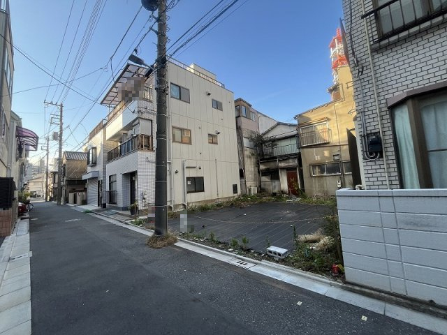 清川2丁目売地の前面道路含む現地写真