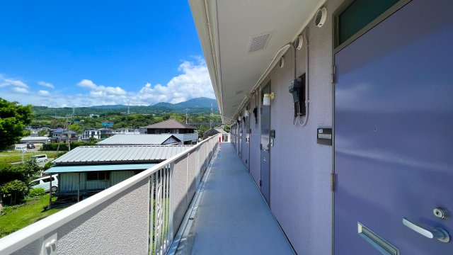 エスポワヒルズのエントランス