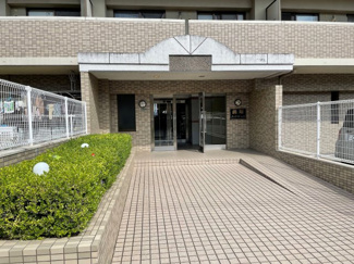 【エントランス】 | 安全に配慮されたオートロックマンションです♪室内ＴＶモニタ付インターホンで来訪者を確認できます