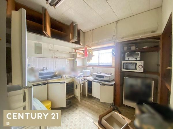 和歌山市東小二里町の中古一戸建のキッチン