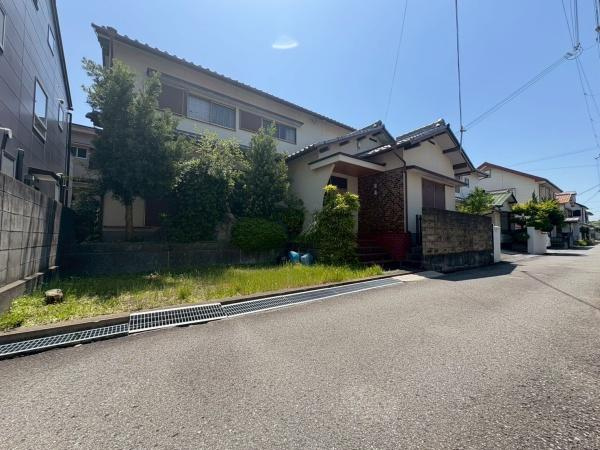 和歌山市三葛　中古戸建の前面道路含む現地写真