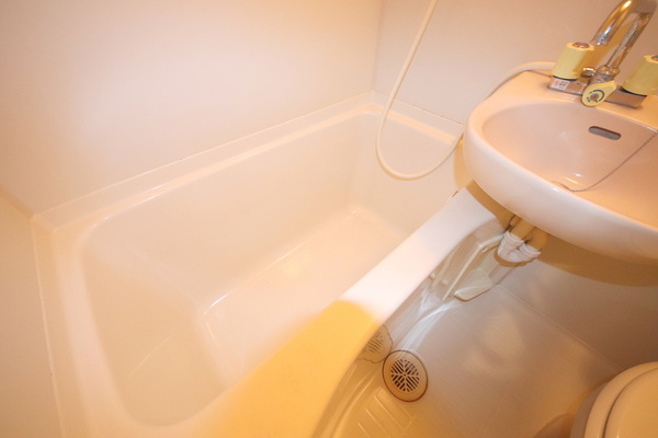 コーポ諏訪西大寺の浴室