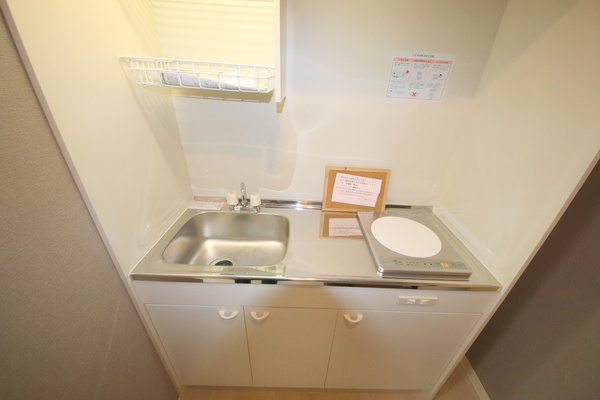 コーポ諏訪西大寺のキッチン