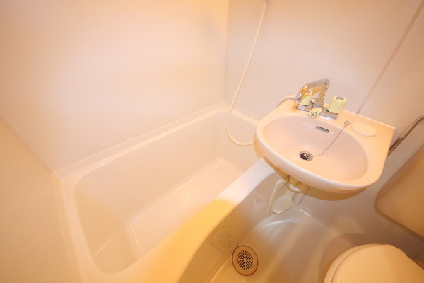 コーポ諏訪西大寺の浴室