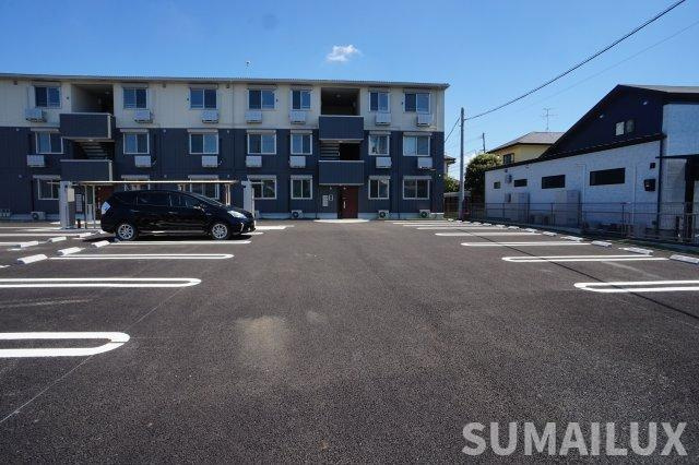 熊本市東区長嶺西２丁目のアパートの駐車場